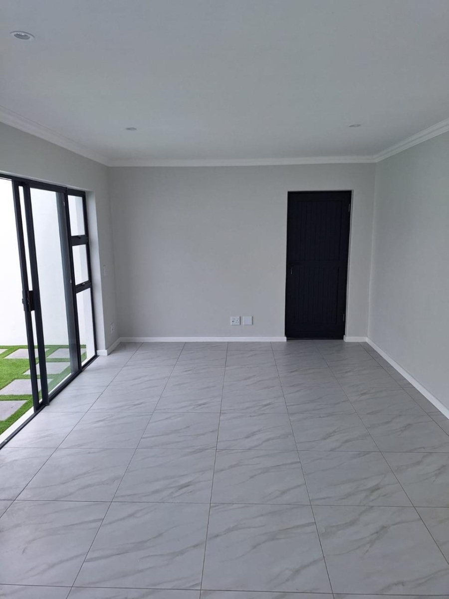 3 Bedroom Property for Sale in Sandown Western Cape